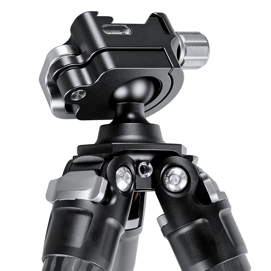 Treppiede in carbonio Leofoto SA-364CL a tre sezioni con supporto MA-30