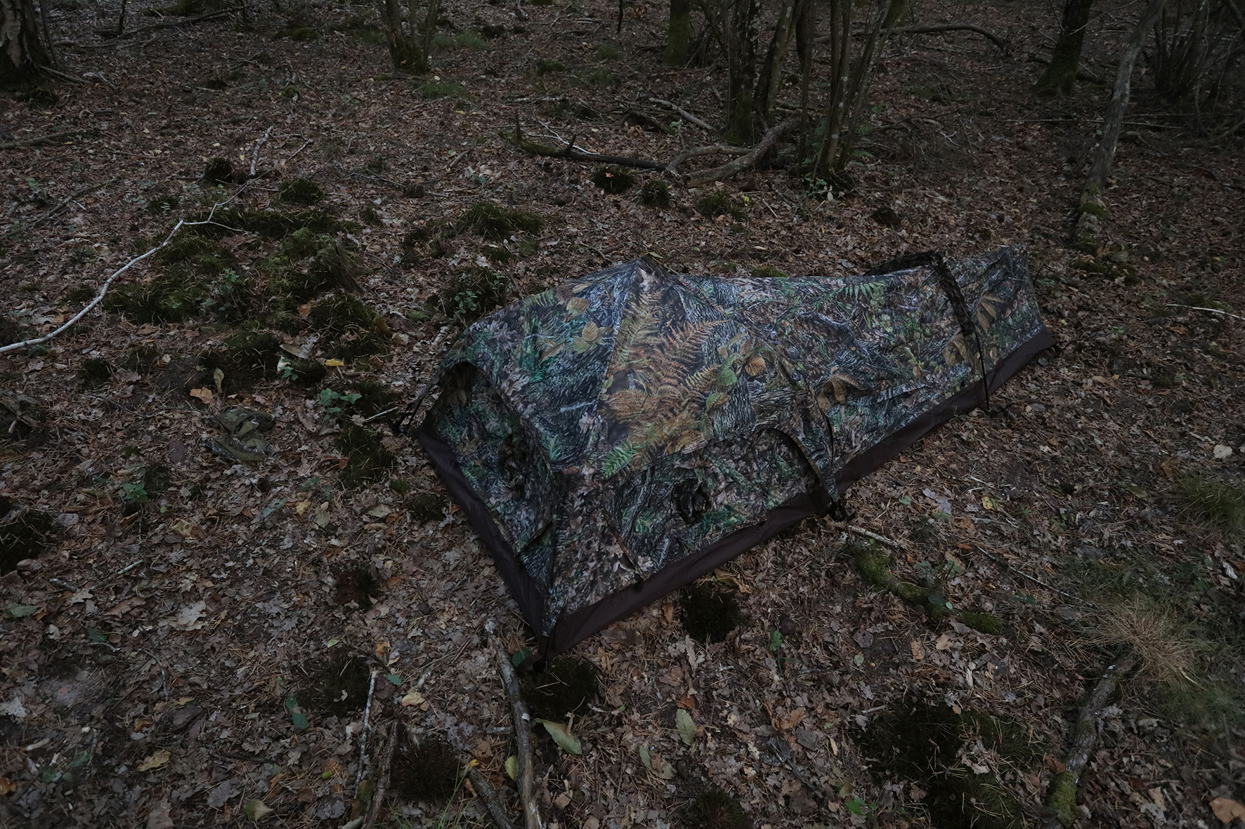 Tragopan HOKKI V3 Liegezelt für Bodennahe Fotografie