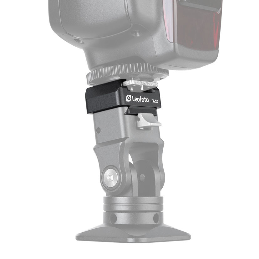 Leofoto FA-10 V quick release plate with cold shoe mount