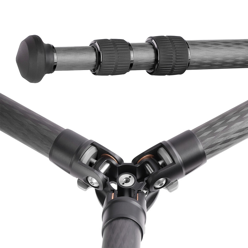 Treppiede in carbonio Leofoto LS-323C Ranger