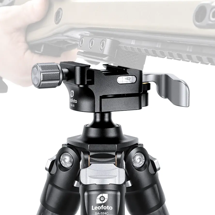 Trípode de carbono de tres patas Leofoto SA-324C con soporte MA-30