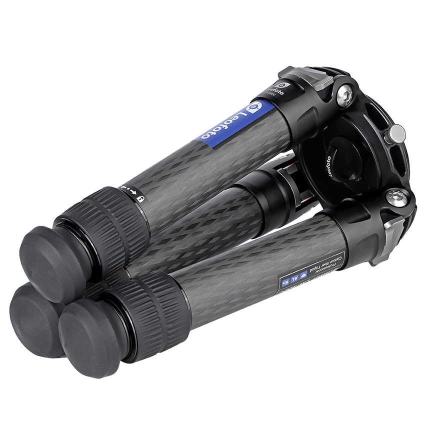Leofoto LM-402C Summit carbon tripod