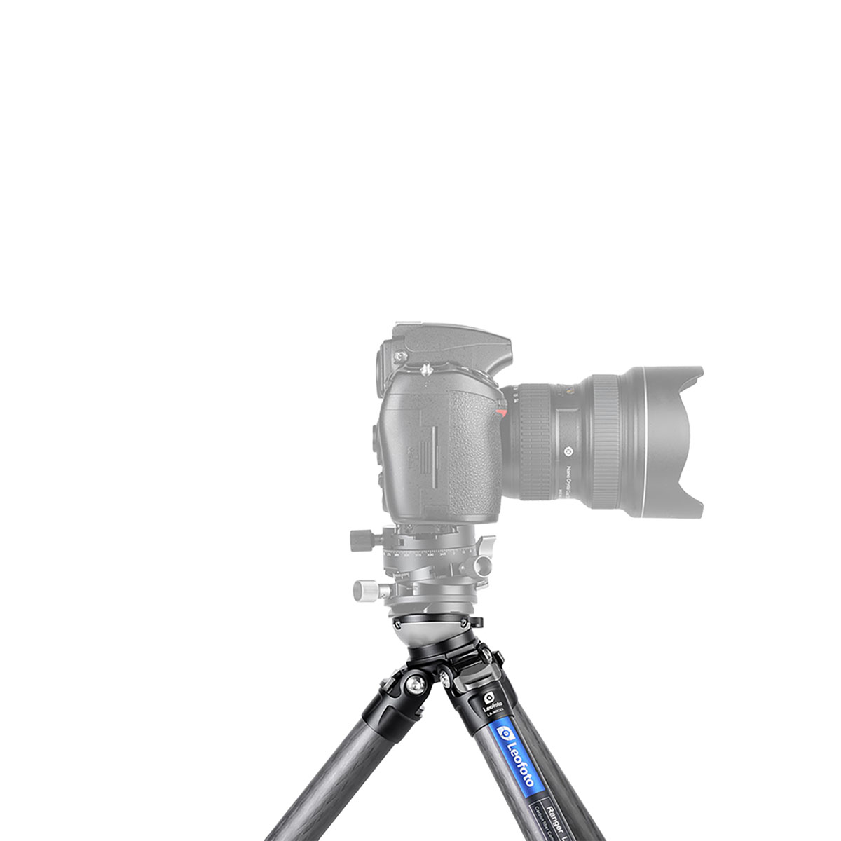 Leofoto LS-325CEX Ranger carbon tripod with integrated leveling
